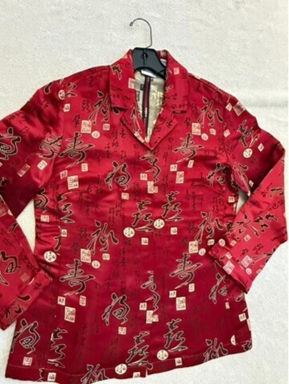 Chico's Red Rayon Silk Blend Blouse with Asian Inspired Call